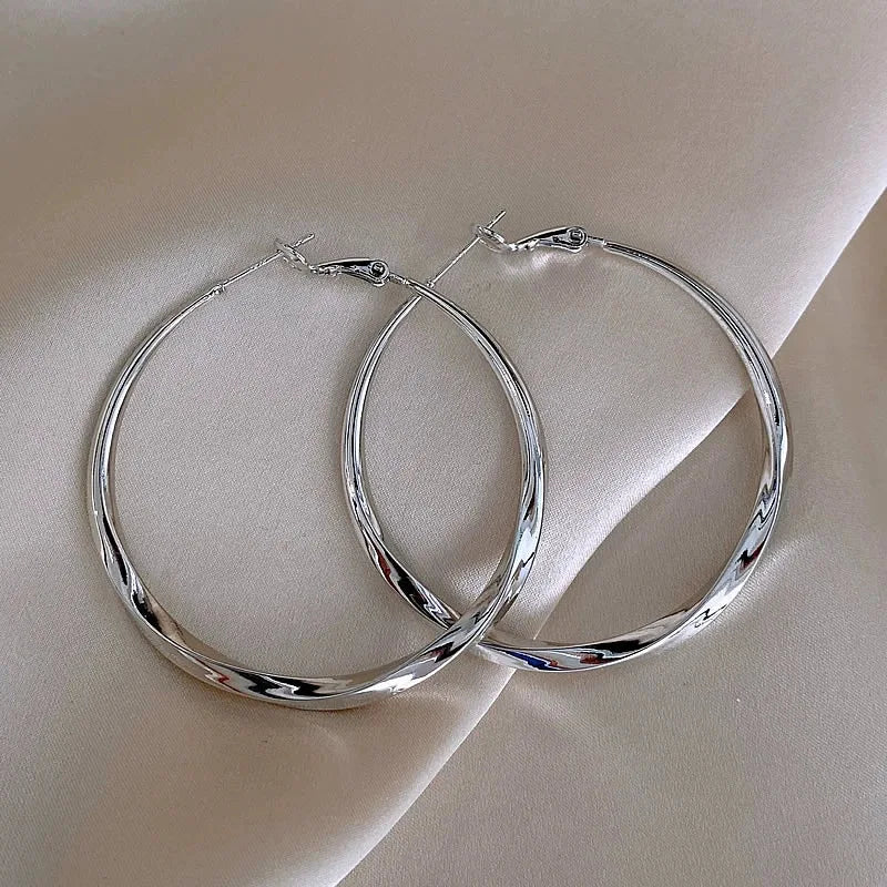 Aura Orbit Double Layer Hoops