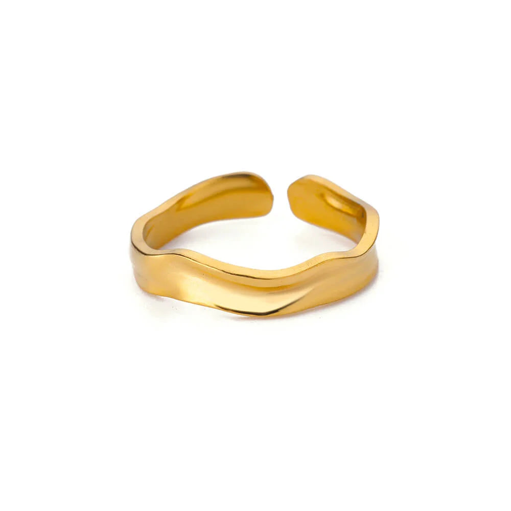Aura Geometric Zircon Ring – Luxury Gold Edition