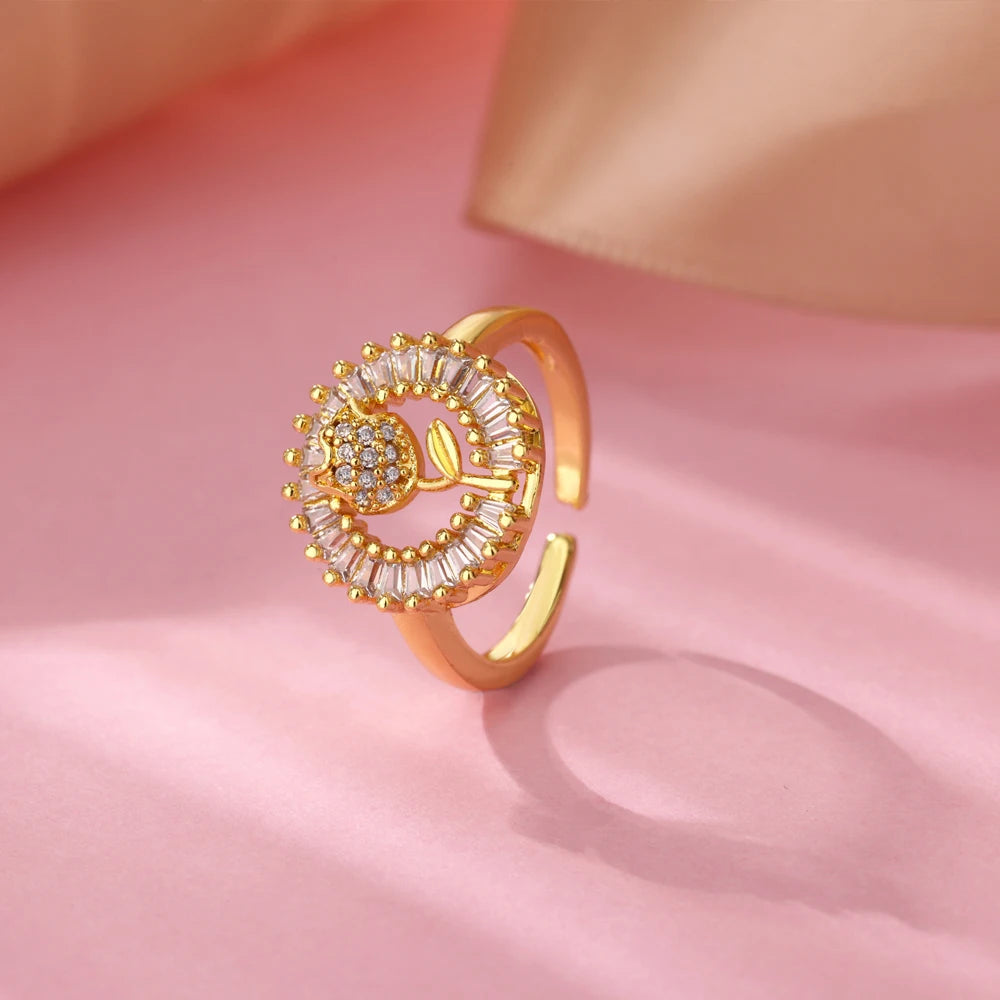 Aura Geometric Zircon Ring – Luxury Gold Edition