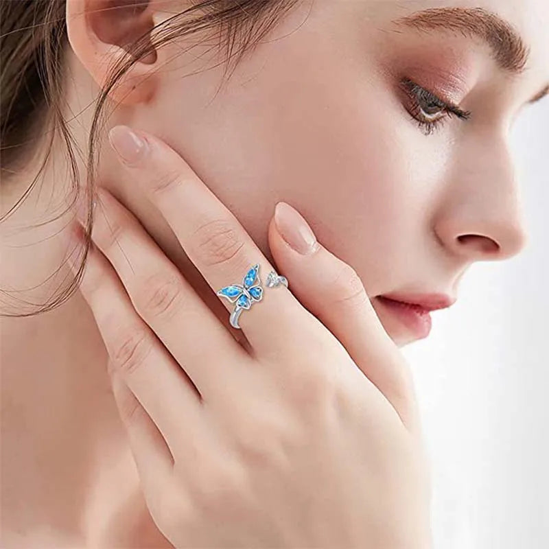 Aura Magic Motion Spinner Ring