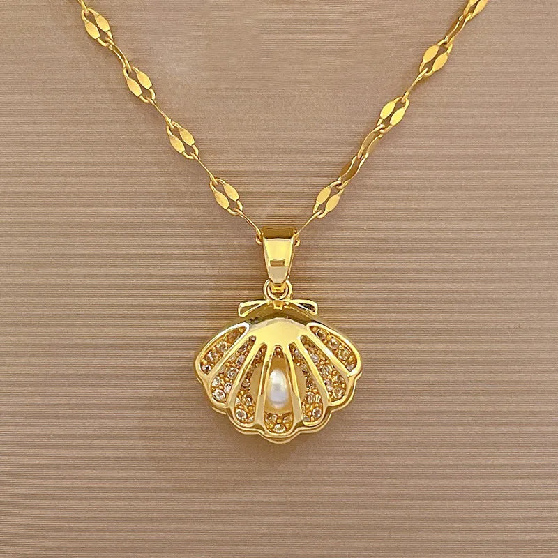 Aura French Hollow Shell Pearl Necklace