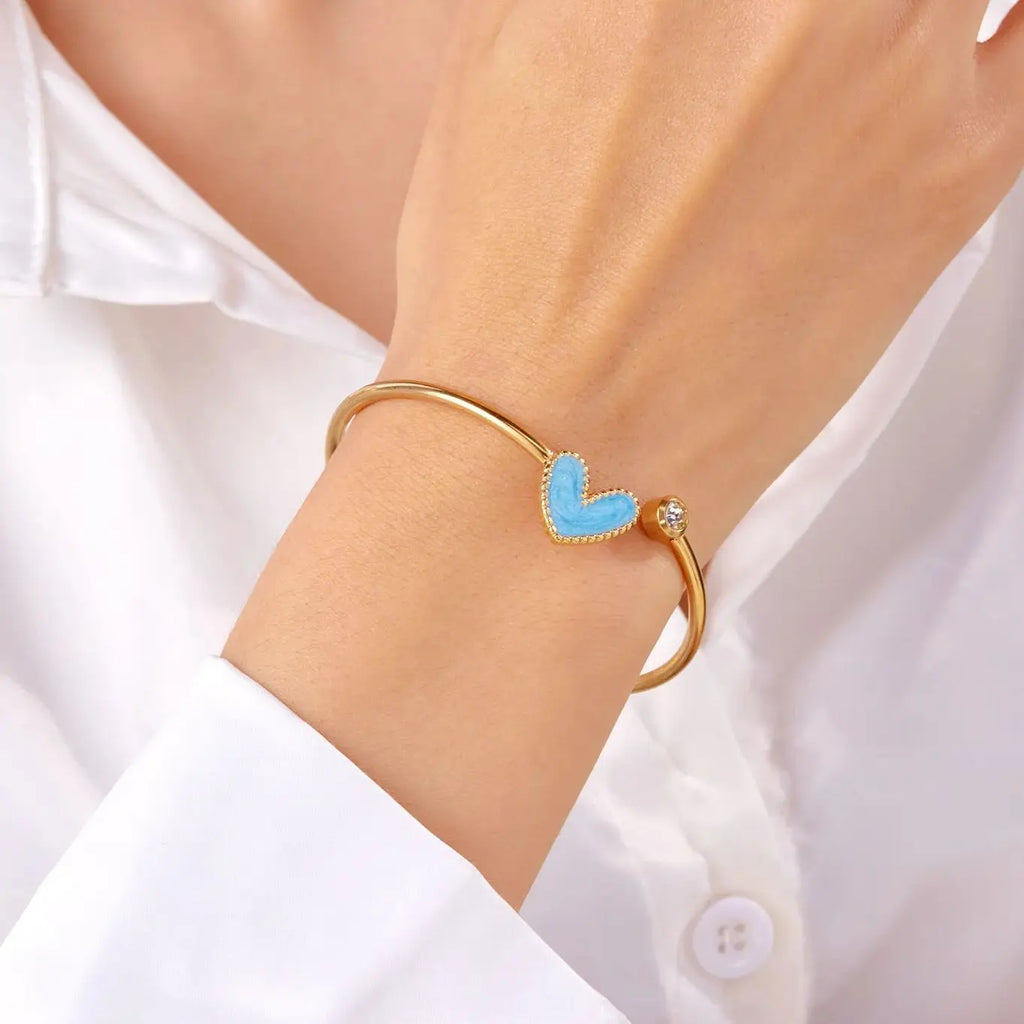 Aura Lumière Pearl Heart Open Cuff