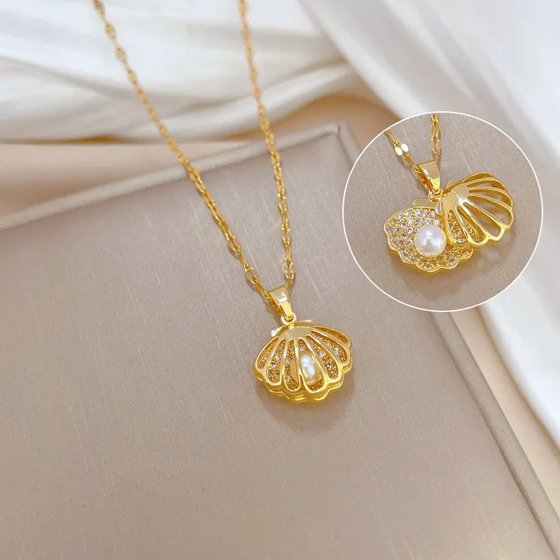 Aura French Hollow Shell Pearl Necklace