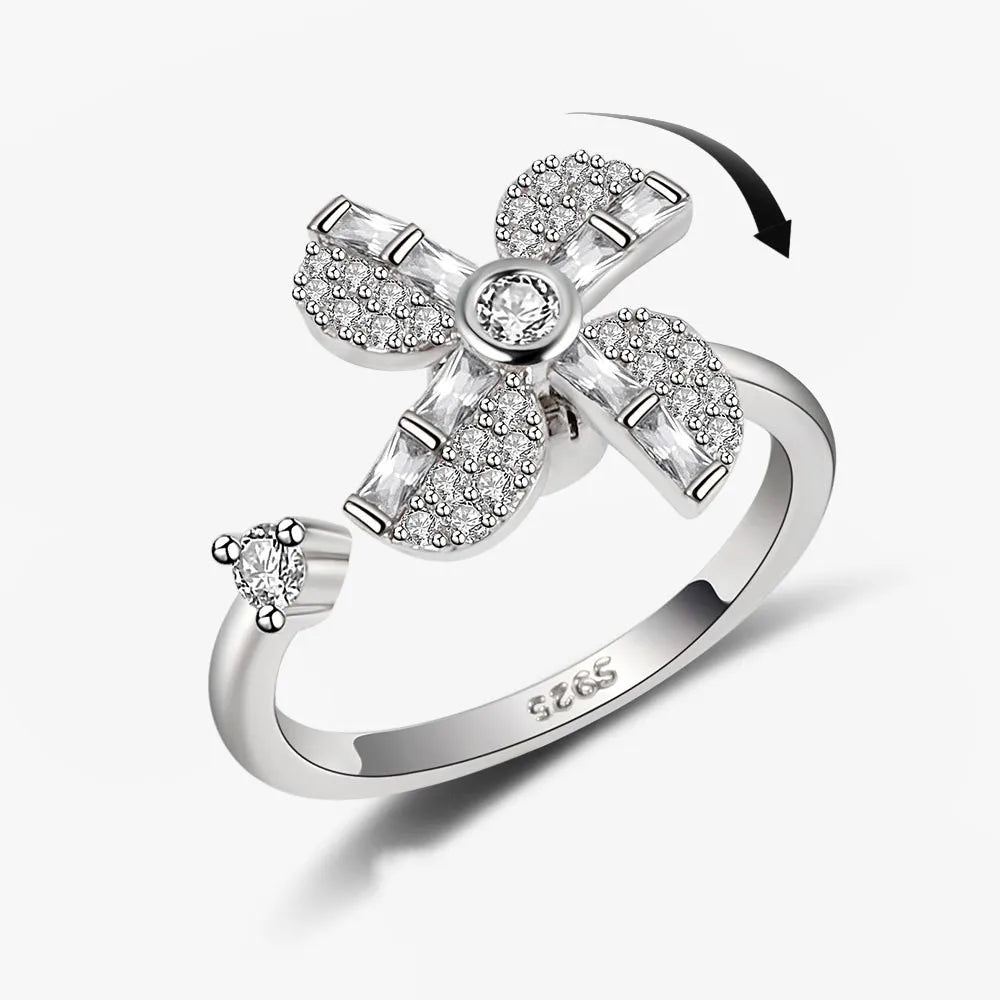 Aura Magic Motion Spinner Ring