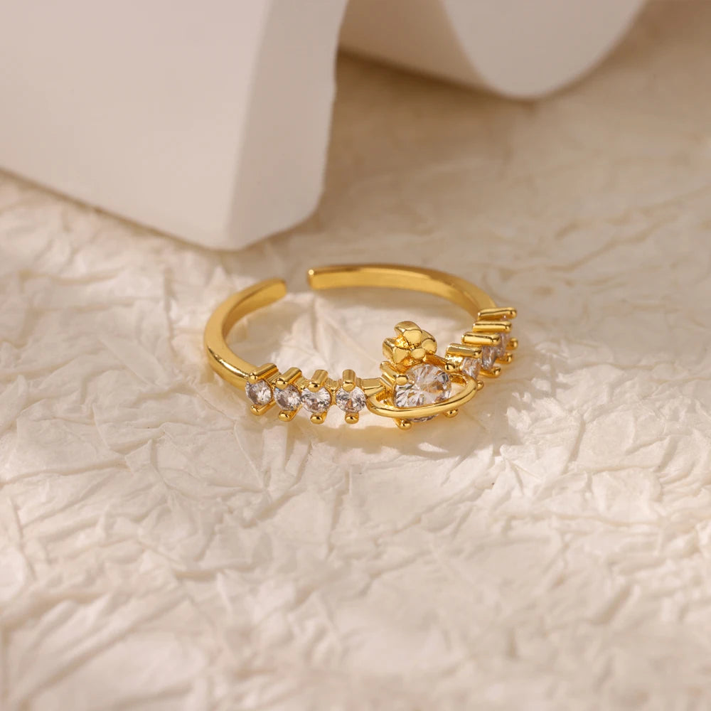 Aura Geometric Zircon Ring – Luxury Gold Edition